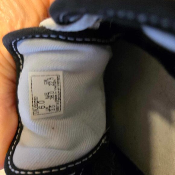 Vans Era shoe sneaker women size 6 US excellent condition black canvas - Picture 7 of 7